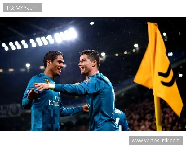 瓦拉内展现惊人速度优势,赛场冲刺引爆球迷热议