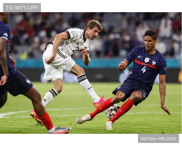 C罗再创历史!欧洲杯预选赛闪耀全场,刷新多项纪录引热议