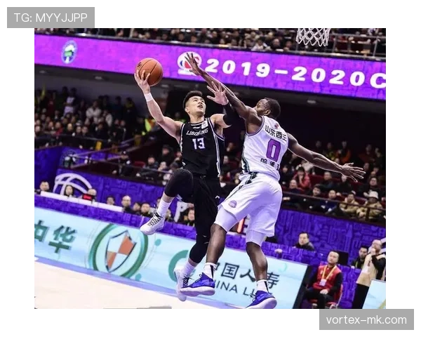 郭艾伦又发动态了，感觉他生活比球场还精彩，谁想到篮球巨星也有这么接地气的一面？