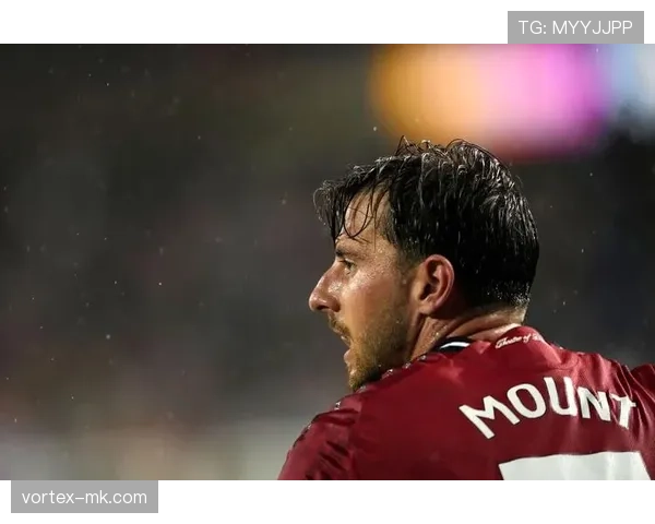 曼联防守体系漏洞频出，对赛季关键战能力与竞争格局构成明显制约